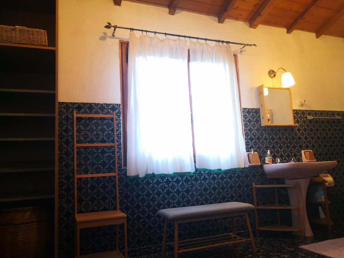 Zia Chiarina Bed and Breakfast San Nicolo Gerrei Exteriör bild