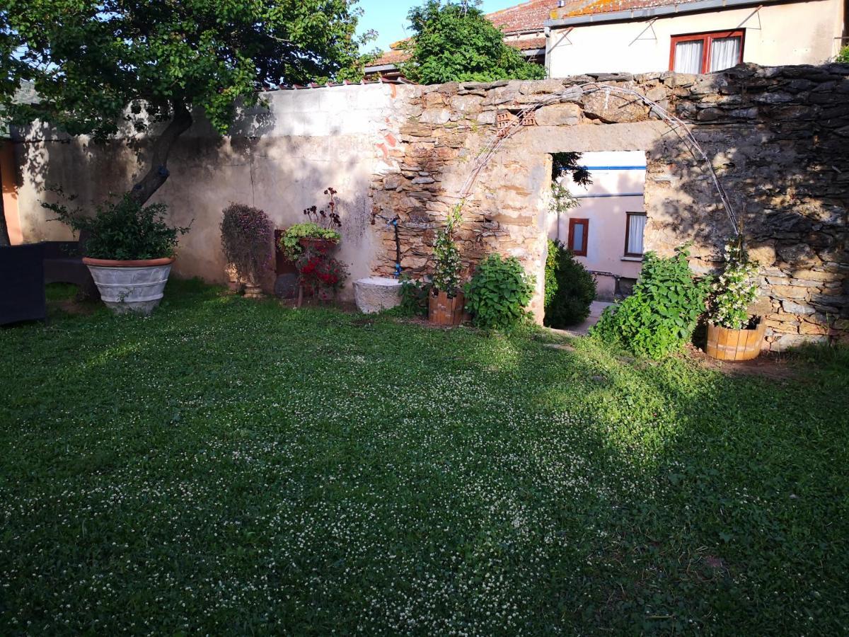 Zia Chiarina Bed and Breakfast San Nicolo Gerrei Exteriör bild