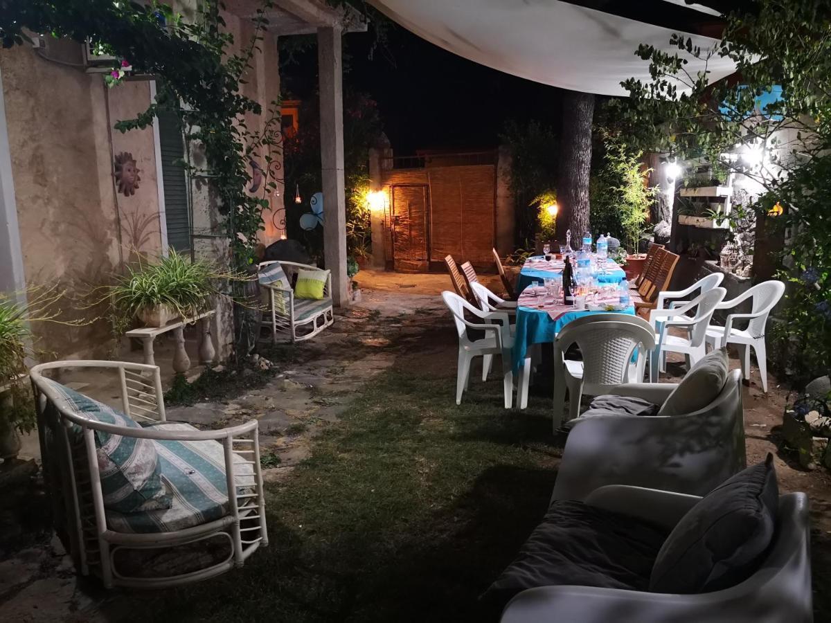 Zia Chiarina Bed and Breakfast San Nicolo Gerrei Exteriör bild