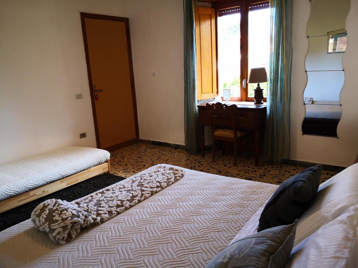 Zia Chiarina Bed and Breakfast San Nicolo Gerrei Exteriör bild