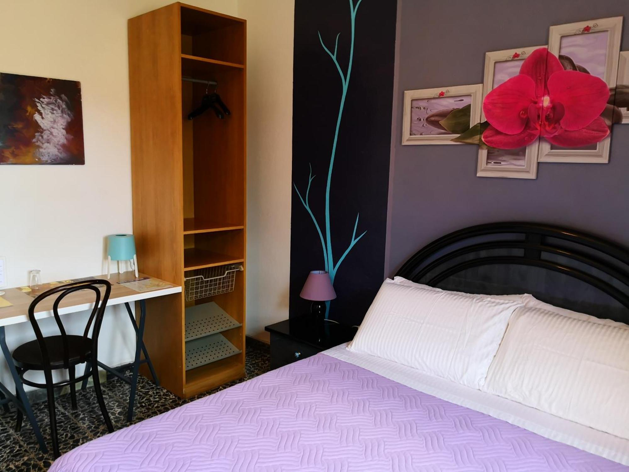 Zia Chiarina Bed and Breakfast San Nicolo Gerrei Rum bild
